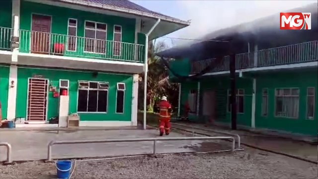 ((LIVE)) Individu Rakam KM Melaka Tertidur Diarah Keluar Dewan . Fahmi Reza Direman
