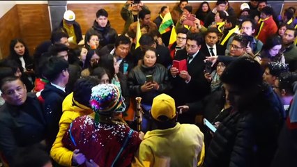 El Alto proclama a Samuel a la presidencia.