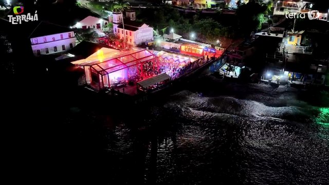 AO VIVO | Elba Ramalho fecha o primeiro dia de Terraiá; acompanhe o show