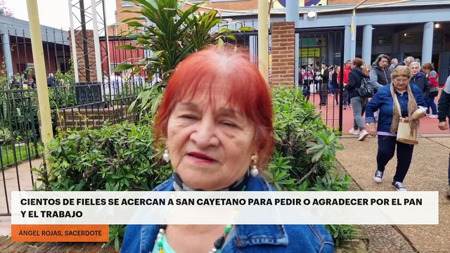 Cientos de fieles se acercan a San Cayetano para pedir o agradecer por el pan y el trabajo