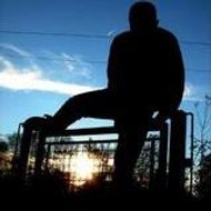 Casse pas les couilles aux gens, continue ta vie s