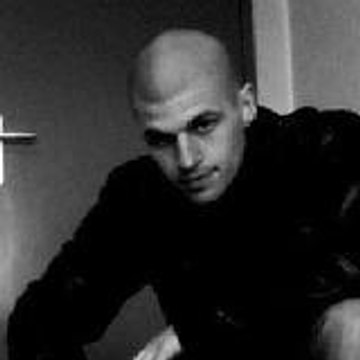 Glognar Shaiya in the Dark