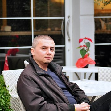 Elton Selimi