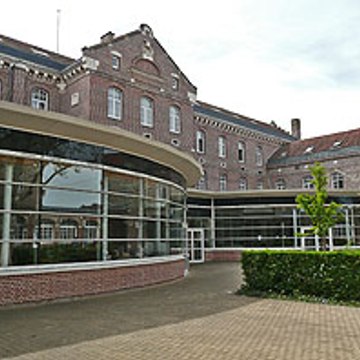 Lycée Robert de Luzarches