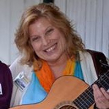 Gail Carson Carson