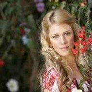 Tanya Hartfield's Lounge