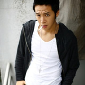 Sakuratsu Tsuruga