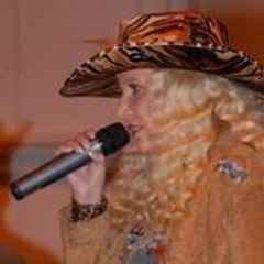 LEE LA DIVINE