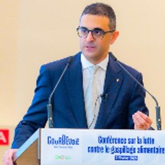 Arash DERAMBARSH Officiel - Élu à Courbevoie