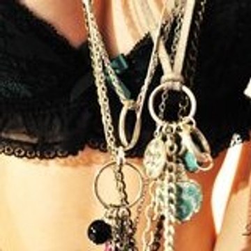 Manon Ollieric Dorso