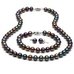 Museum Way Pearls Boston