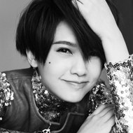 Dương Thừa Lâm - Rainie Yang VNFC