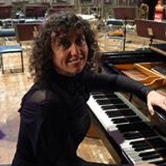 Илона Турчанинова