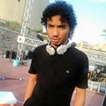 حسام خالد عبد العزيز