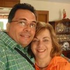 Douglas Vélez