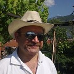 Ali Ynmhll