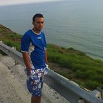 Younes Bsl