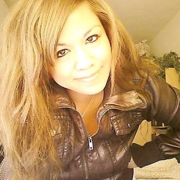 Anna Le