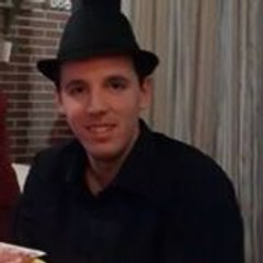Ádrian Knight