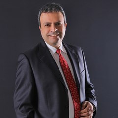 Opr. Dr. Candan Hundemir