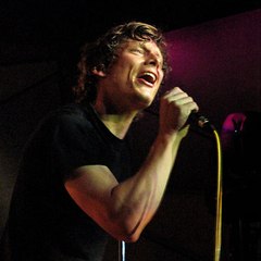 NÖG chanteur