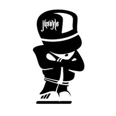 ENTERTAINMENT HUB 02