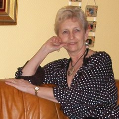 LILIANE DEMOULIN