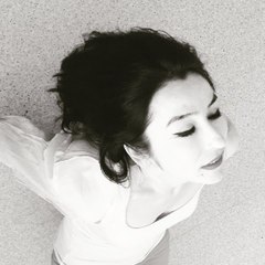 ilknur köknar sokak kaçkını'ylaYaşama Telaşı