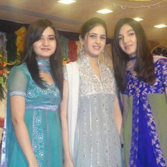 Mehandi Dance