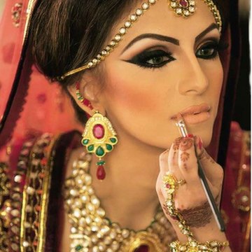 make up & entertainment