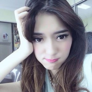 Suzu Moe