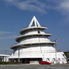 CLUB PYRAMID