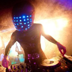 DJ Freak - диджей, MC, шоумен с 2001 года