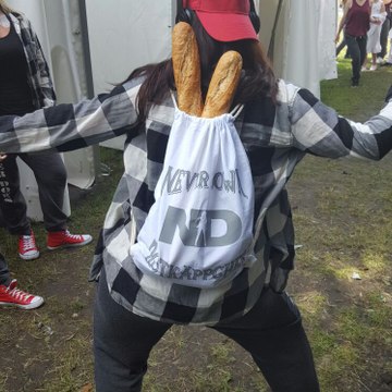 AnjaNeverDown