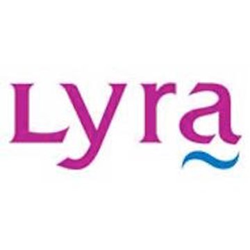 Cheers with Lyra