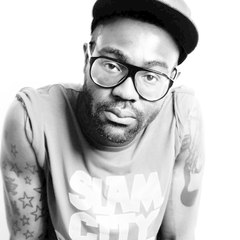 Mikill Pane