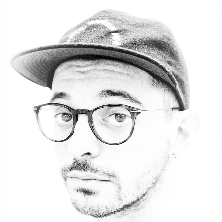 Dailymotion profile picture for @aeroplane