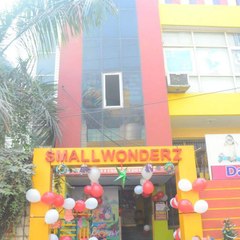 Small wonderz play school
