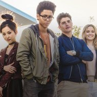 Marvel's Runaways    Season 1 Online HQ