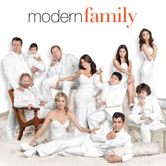Modern Family #S10E22