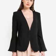 dm_15b8efc95bbdd467f297e3a8093a1dc6