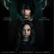 The Turning Movie (2022) - Mackenzie Davis,