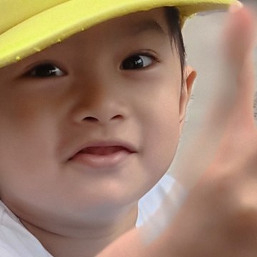Axel Benedict W