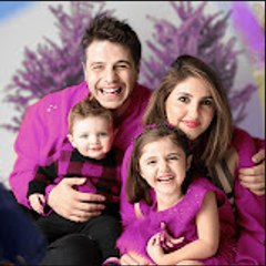 The Anazla family