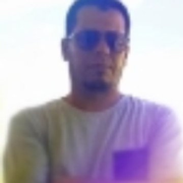 عاشق البنفسج