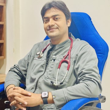 Dr Nadeem Naz