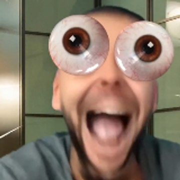 Tom Sings