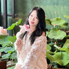 Hải Yến Tí Lùn