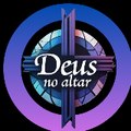 DEUS NO ALTAR