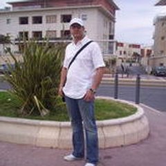 Mehdi Bouzghaia